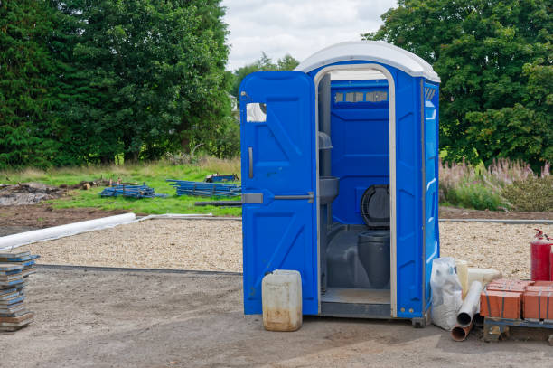 Best Standard Portable Toilet Rental  in Muncie, IN